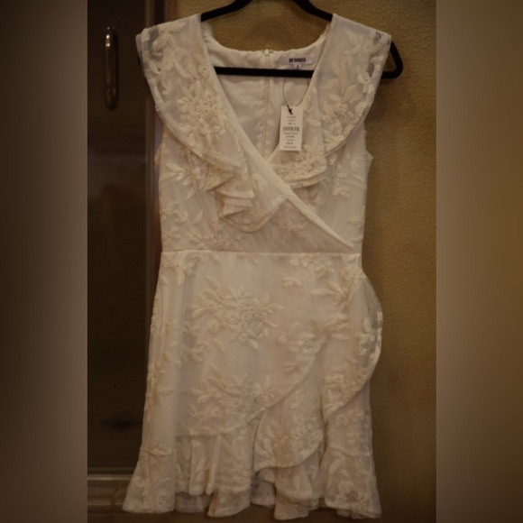 Ivory BB Dakota Size 6 Dress - Picture 1 of 2